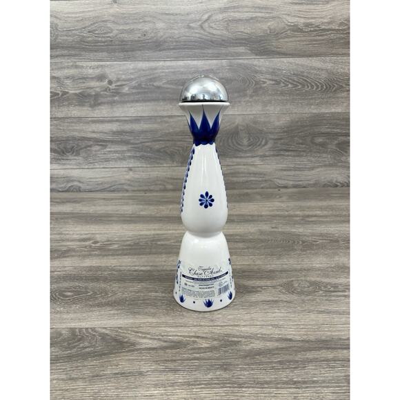 Clase Azul Reposado Tequila White And Blue Empty Bottle 750ML With Cap - Picture 5 of 8
